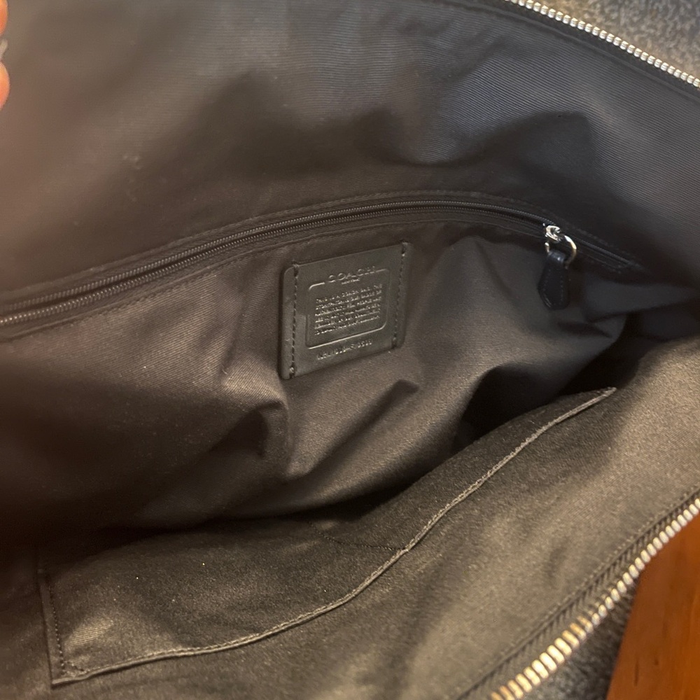 COACH Black Leather F79608 with Front Pocket - Picture 4 of 10